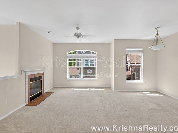 4th image of 1175 NE 64th Ln Unit 1109