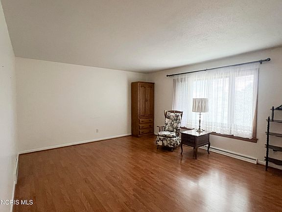 2nd image of 4225 Barbara Dr