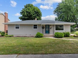 2608 Elmwood Ct, Appleton, WI 54911