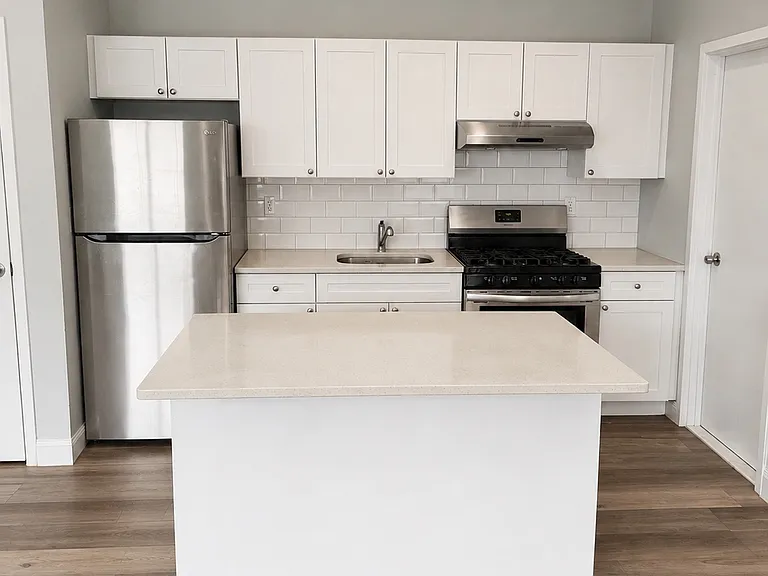 73 Beech St #1 — Photo 1
