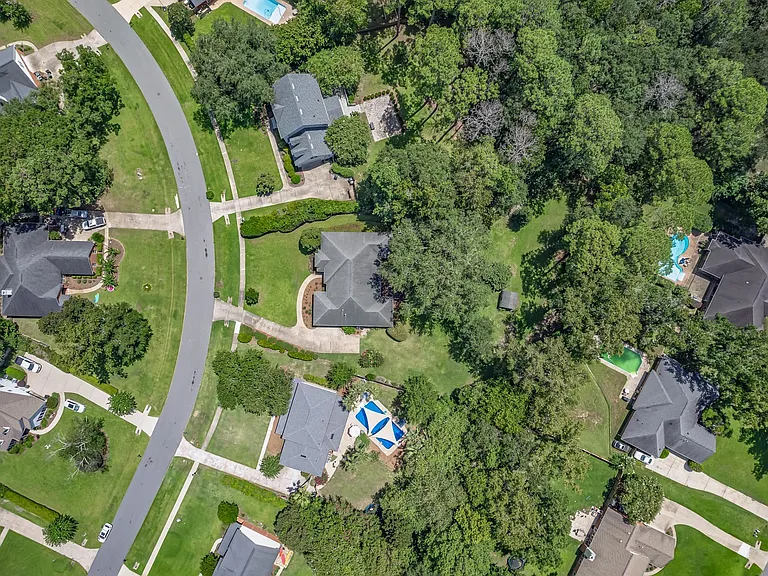 6326 Glasgow Dr — Photo 50