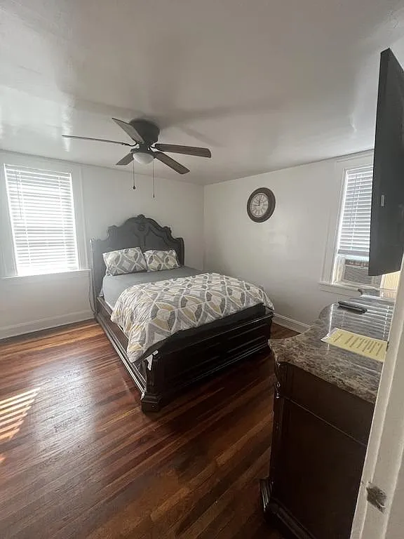 3 bed, 1600 sqft, $1,800 — Photo 2