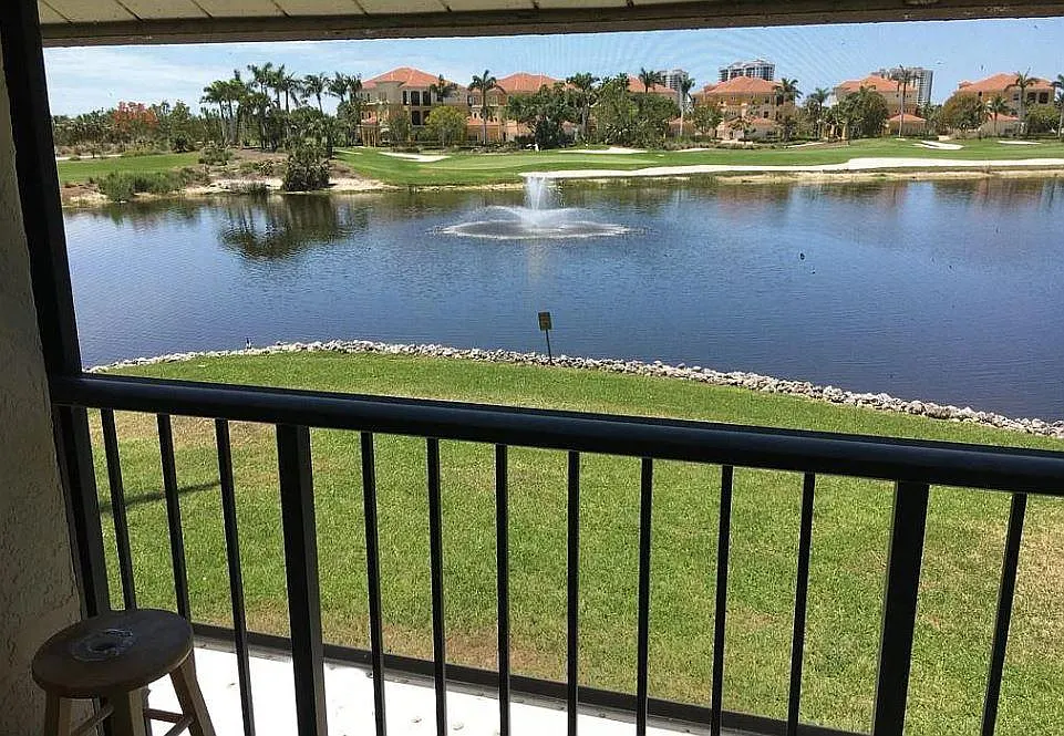 2 bed, 966 sqft, $1,875 — Photo 4