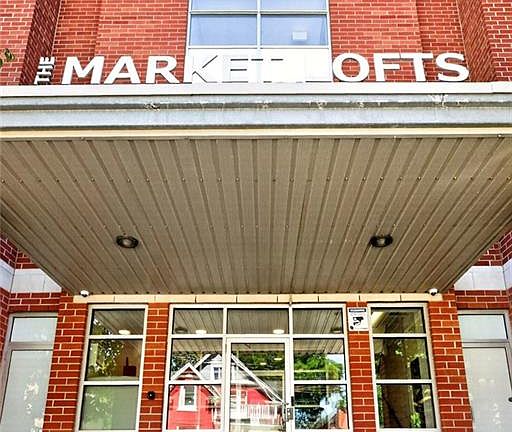 3rd image of 165 Duke St E #107