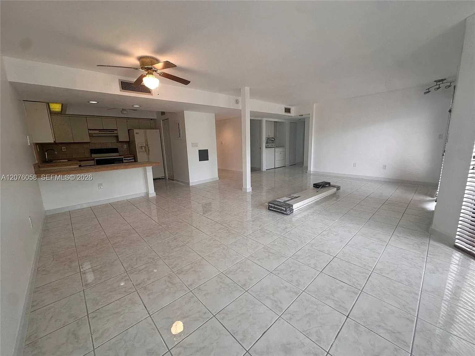 2 bed, 1152 sqft, $2,375 — Photo 2