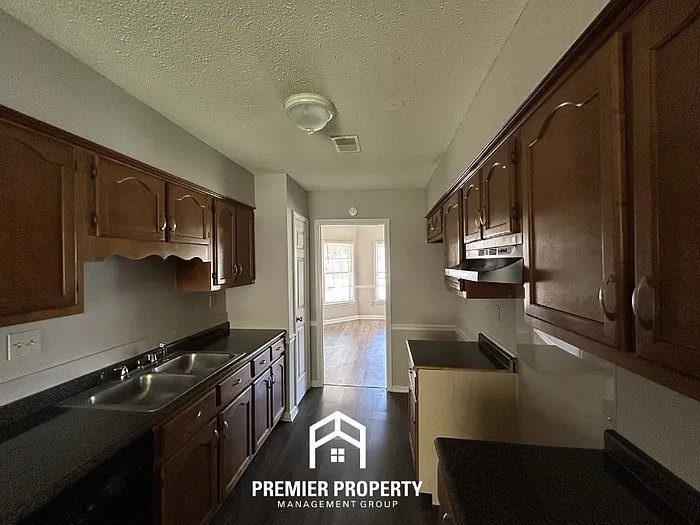 4985 Barrington Cv — Photo 5