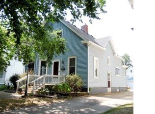 811 S Douglas Ave, Springfield, IL 62704