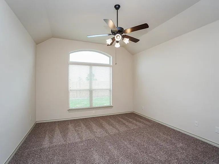 2206 Argos Dr — Photo 16