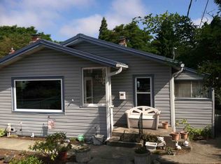 830 NE 92nd St, Seattle, WA 98115