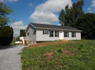 694 Churchtown Rd, Narvon, PA 17555