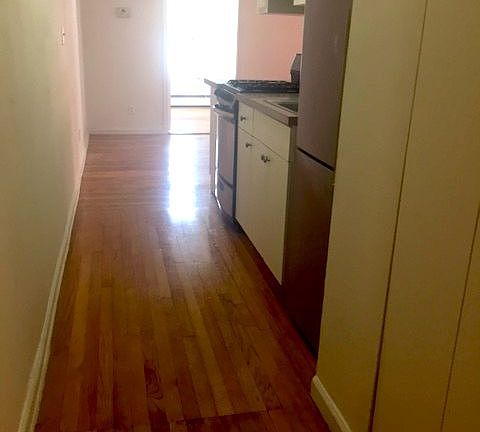 3rd image of 47 Clifton Pl APT 4C