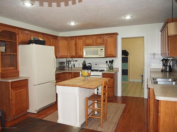 3rd image of 2265 Knotwood Dr