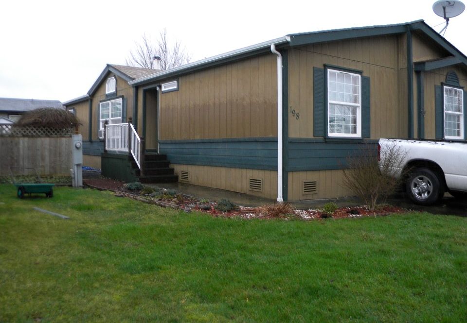 1st image of 198 Grand Fir Dr