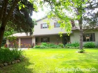 463 W Omaha Rd, Hudson, WI 54016