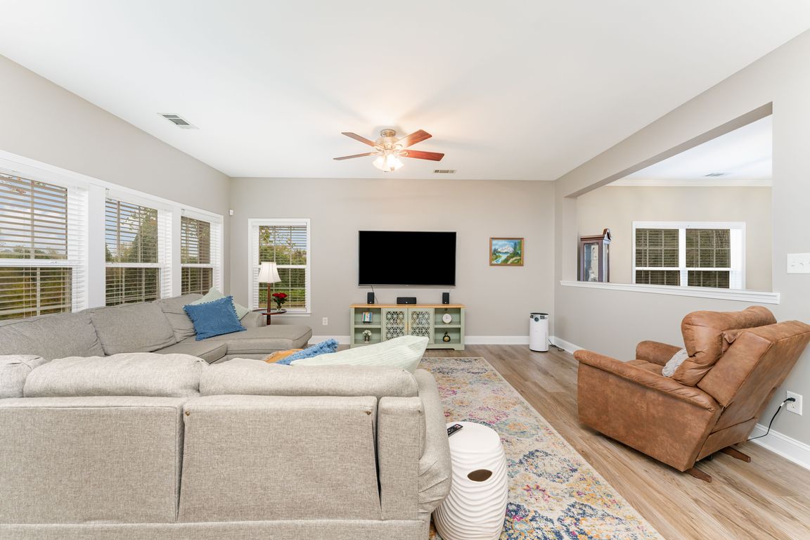 next background image