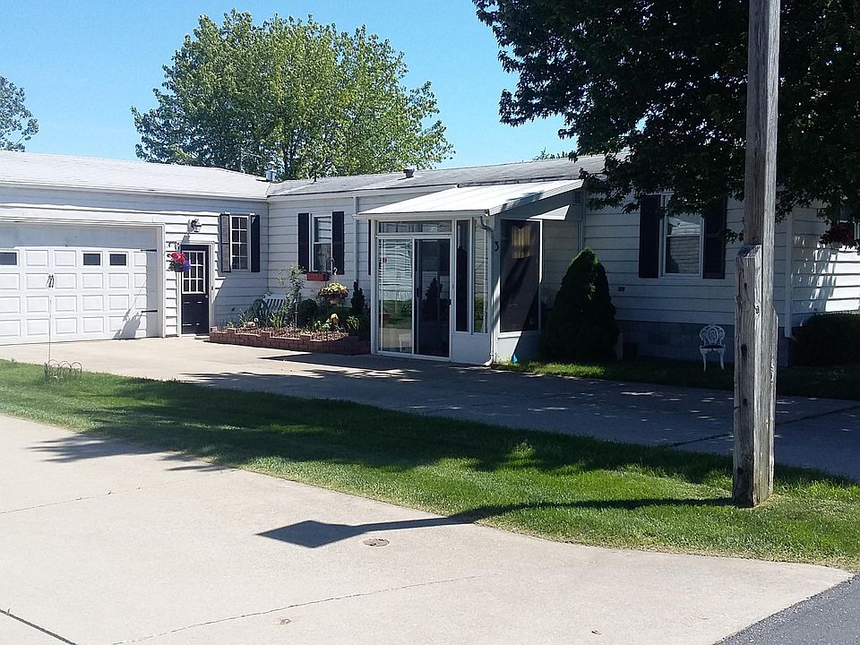 1st image of 155 E 48th St Lot 3