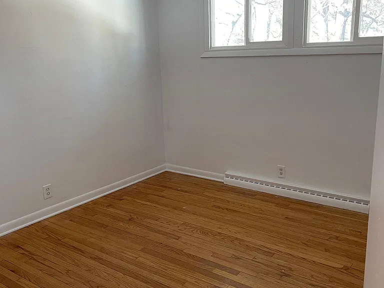 514 Sunset Vale — Photo 12