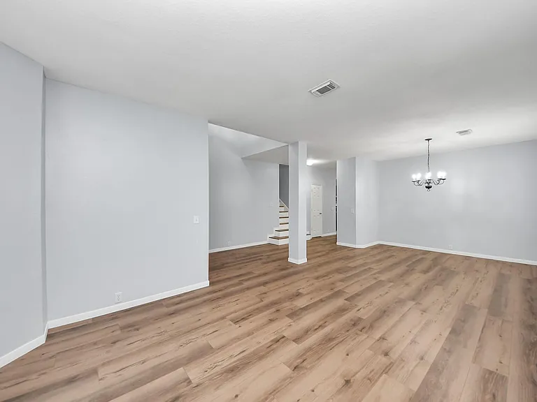 9002 Sundown Dr — Photo 12