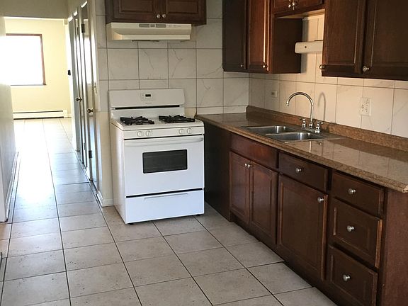 2nd image of 340 N Oakwood Ave APT 2N