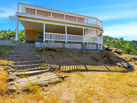3rd image of 34453 Sierra Drive