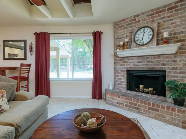 5708 Shady Hill Ln, Arlington, TX 76016