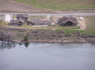 93 N Shore Dr, Orondo, WA 98843