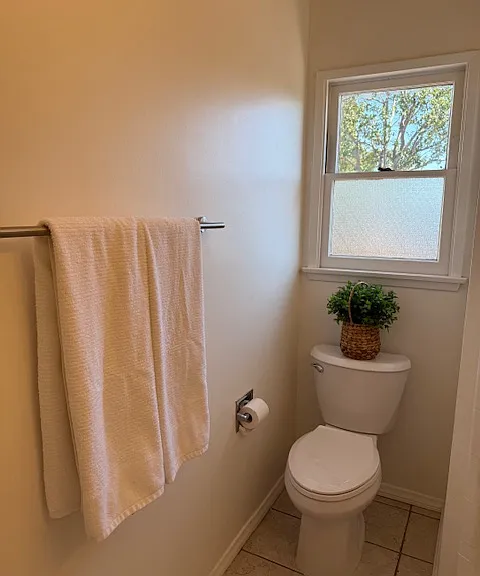 1424 Riverside Dr — Photo 16