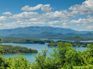 1189 Wooten Rd, Hiawassee, GA 30546