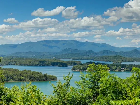 1189 Wooten Rd, Hiawassee, GA 30546