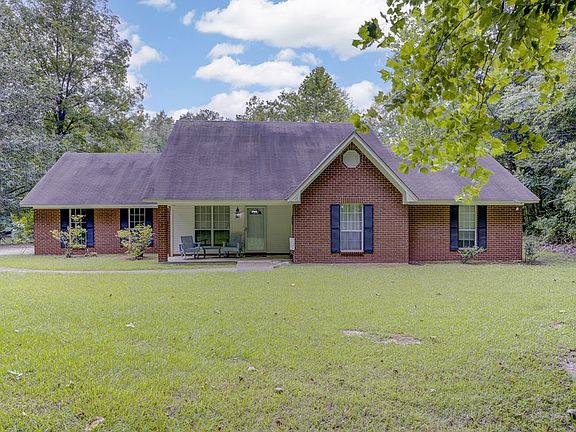 2nd image of 407 Silver Creek Dr