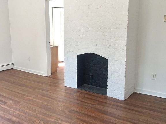 5th image of 207 N Hamilton St APT 5