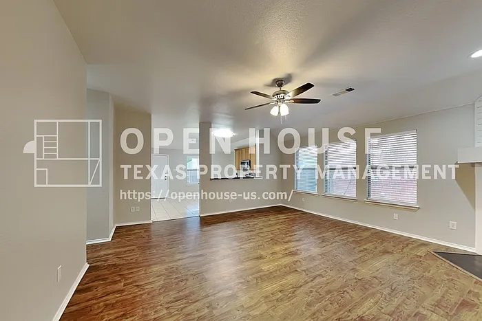 3 bed, 2.0 bath, 1572 sqft, $2,125 — Photo 3