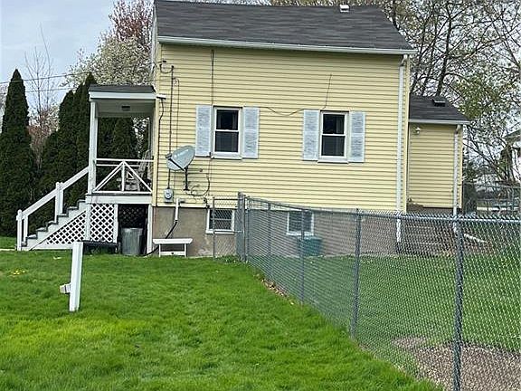 5th image of 62 Hull St