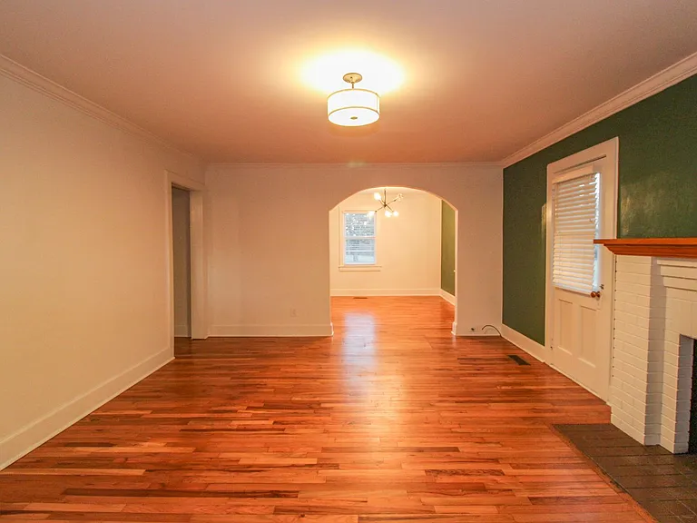 426 Rogers St — Photo 8