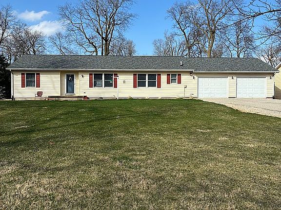 2nd image of 1835 E 2850 North Rd