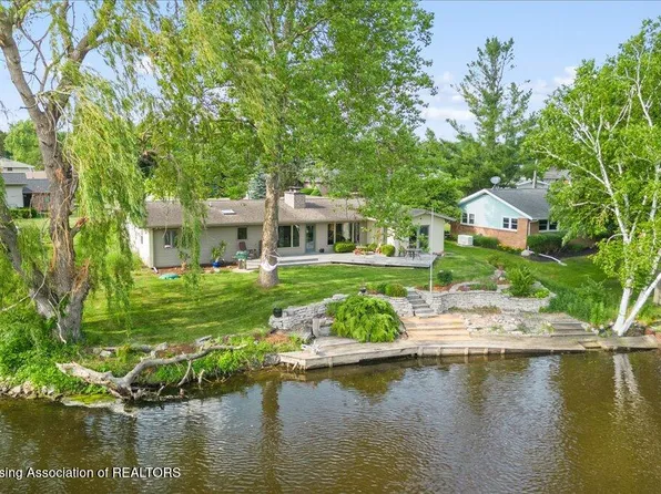 10138 Baron Blvd, Dimondale, MI 48821