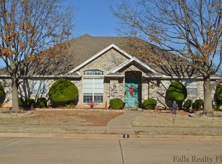 2 Lennox Ct, Wichita Falls, TX 76309