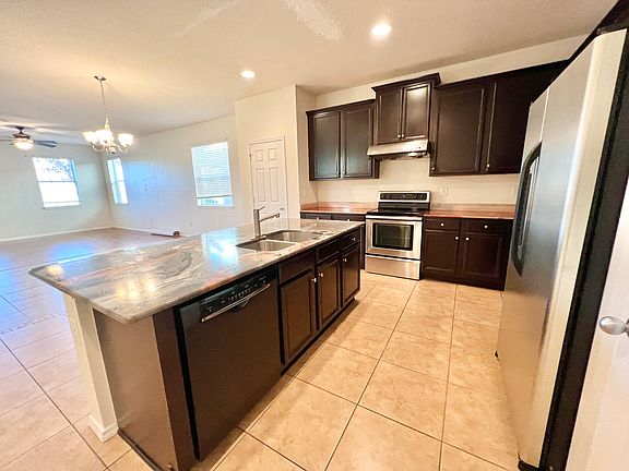 3rd image of 9105 English Oaks Ln