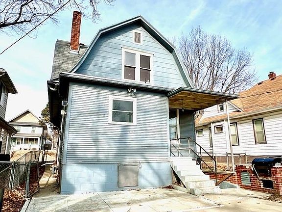 4th image of 2726 Sacramento St