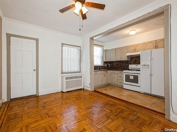 5th image of 86-13 30th Ave