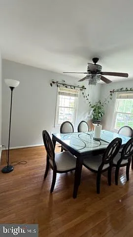 7458 Colton Ln — Photo 7