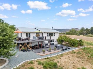 4139 Dark Hollow Rd, Medford, OR 97501