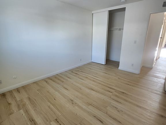 3rd image of 1556 Caraway Dr #D