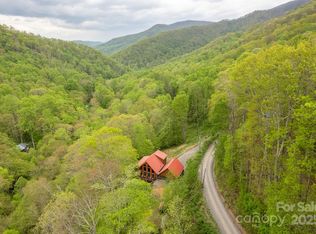 508 Deep Gap Rd, Burnsville, NC 28714