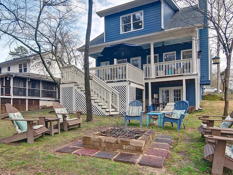 4060 Merritt Dr — Photo 52