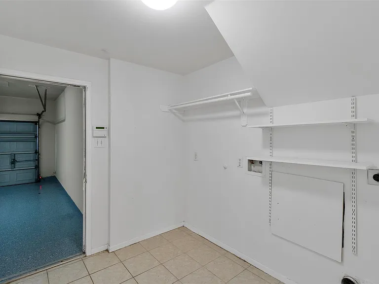 17531 Aspen Ridge Ct — Photo 16