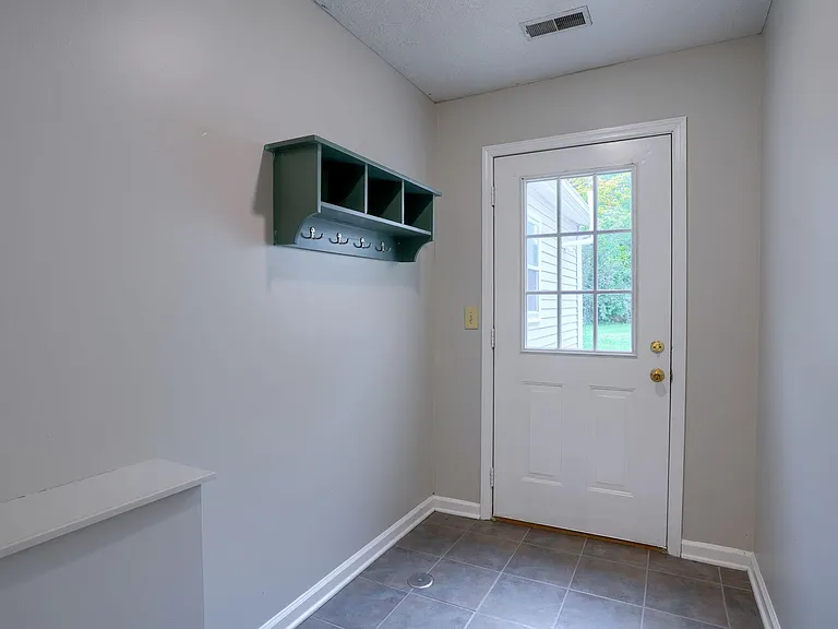 273 Shanahan Rd — Photo 16