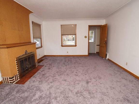 3rd image of 410 N 48th Ave W