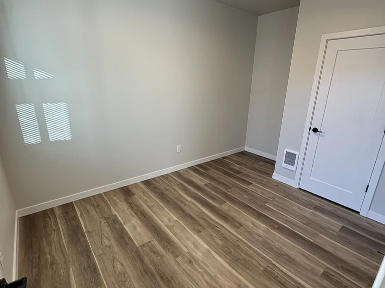 642 Parker Loop — Photo 9