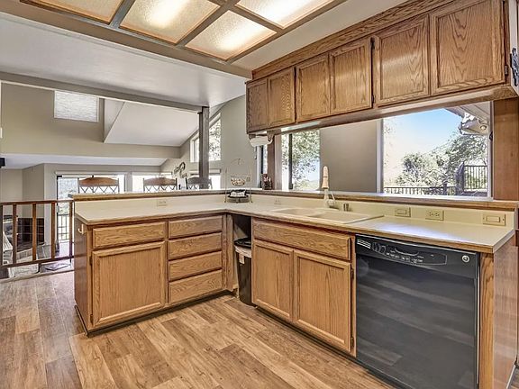 4th image of 6175 Viewridge Dr